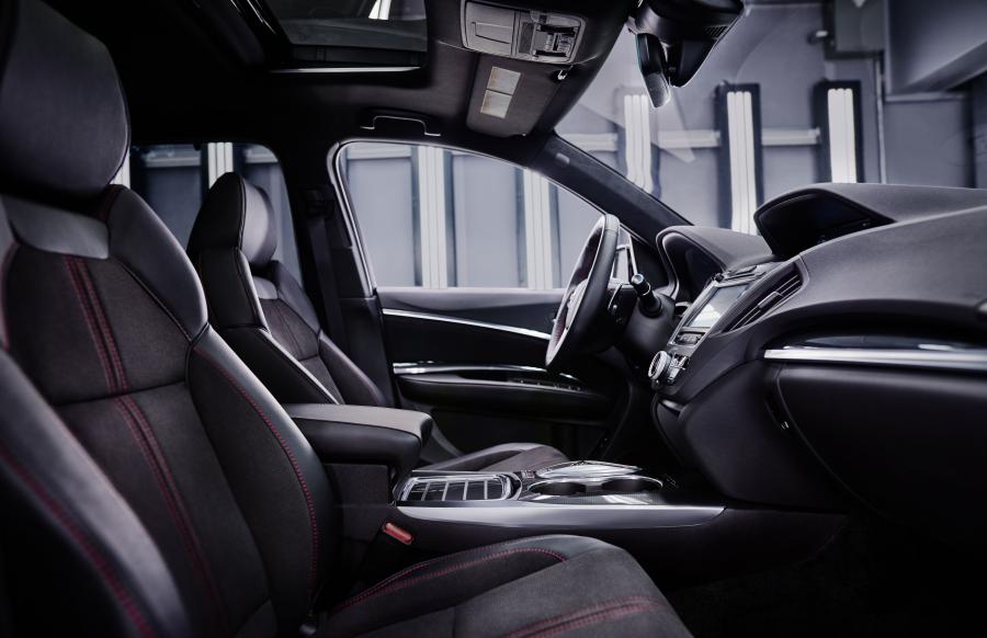 Интерьер Acura MDX PMC Edition (YD3) 2019 года  (фото 11 из 16)
